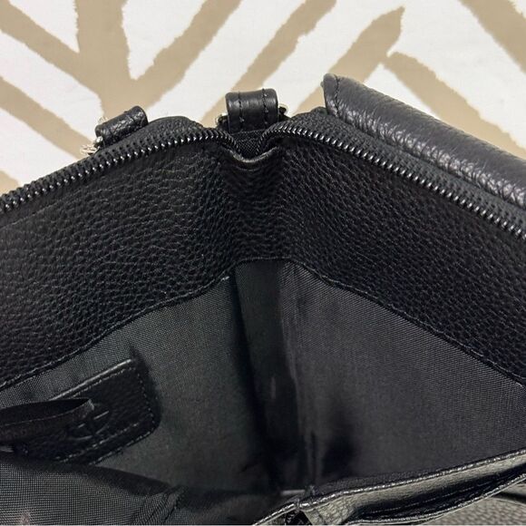 Gianni Bernini Black Genuine Leather Softy Tech Crossbody Wallet - Picture 5 of 12